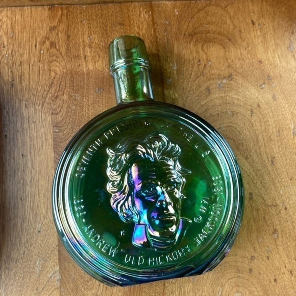 💚🤍💚🤍Andrew Jackson WHEATON GLASS ART SCULPTURE VASE PRESIDENTIAL